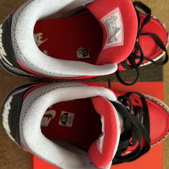 NWOT Air Jordan 3 Retro. Offers welcomed. - Picture 4 of 14